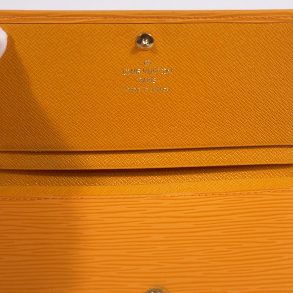 Louis Vuitton Epi Portmonnaie Billets Tresor Leather Bifold Wallet - Picture 6 of 10